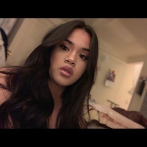 Meet your Posher, Fabiola